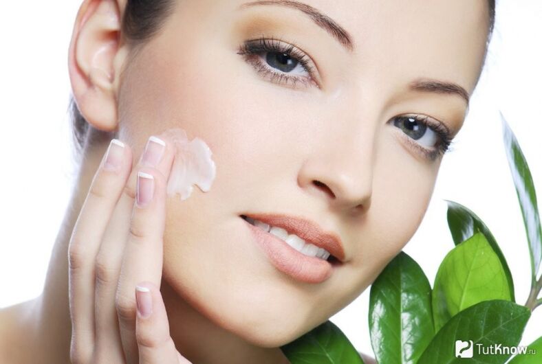 Rezepter fir Masken fir Gesiicht Haut Verjüngung